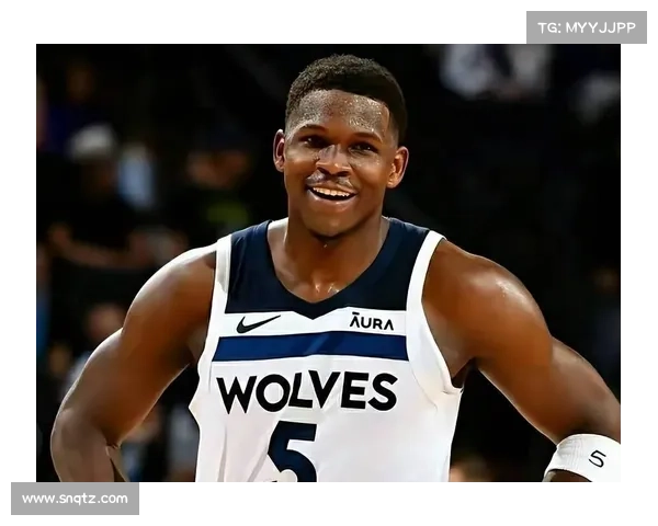 23岁的爱德华兹达成单赛季300+三分，NBA历史最年轻