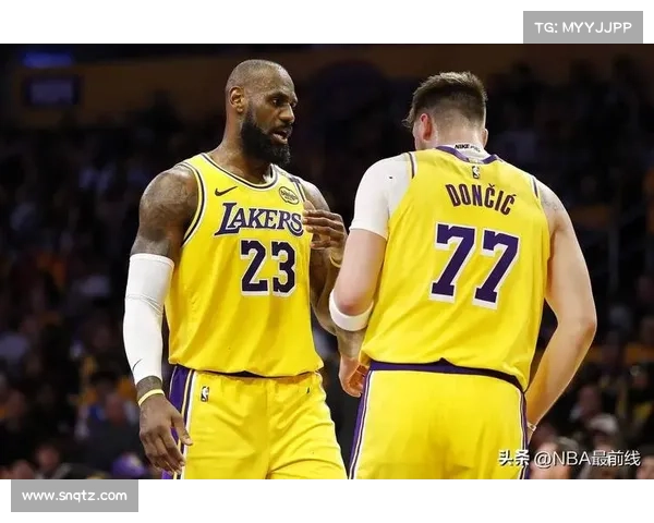 NBA今日战报 库里40+4+7三分创12记录!詹皇31+12+8 东契奇31+7+12 NBA今日战报 库里40+4+7三分创12记录!詹皇31+12+8 东契奇31+7+12