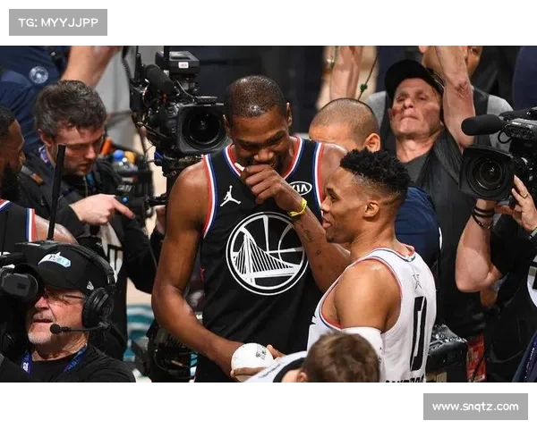 NBA历史唯一一次五双是谁达成的?不是乔丹威少,看到名字我服了 NBA历史唯一一次五双是谁达成的?不是乔丹威少,看到名字我服了